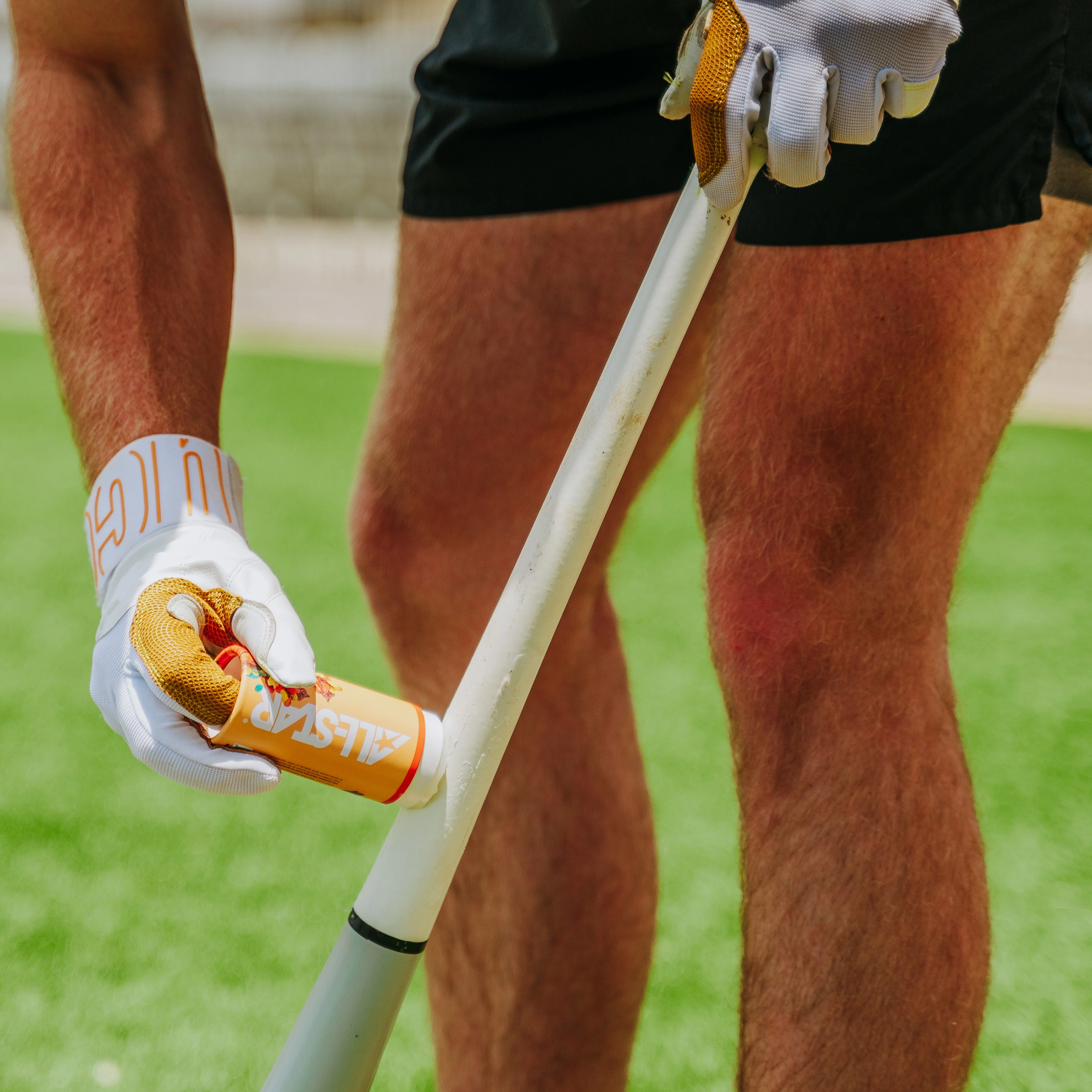 BIG FLY™ BAT TACK STICK - Image 8